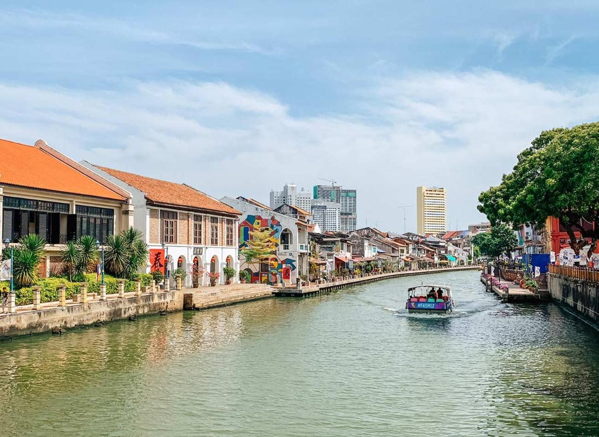 Silverscape Family Suite Melaka City Centre ภายนอก รูปภาพ